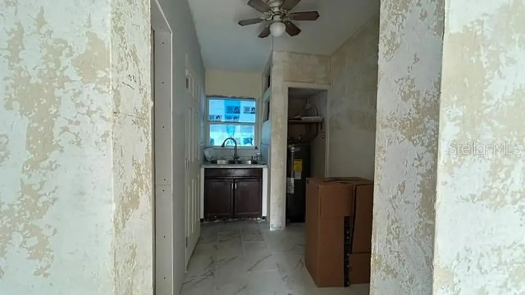 2506 Sandy Lane Orlando FL 32818
