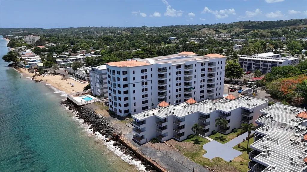 Condominiom Victoria Del Carr 429 Km .5 Interior Oeste Barrio Calvache Rincon PR 00677