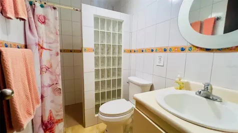 Condominiom Victoria Del Carr 429 Km .5 Interior Oeste Barrio Calvache Rincon PR 00677