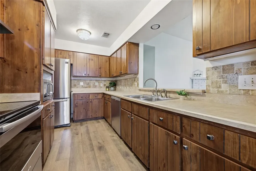 8502 SW 52nd Place Gainesville FL 32608
