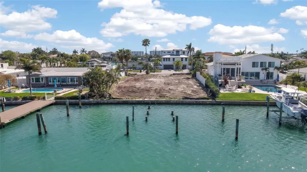 27 Dolphin Drive Treasure Island FL 33706