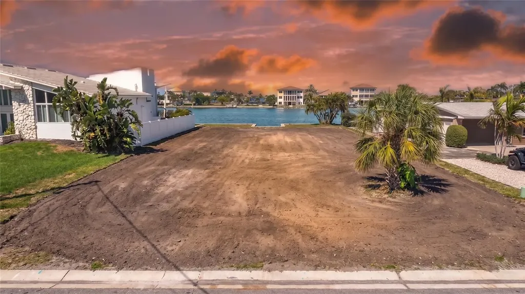 27 Dolphin Drive Treasure Island FL 33706