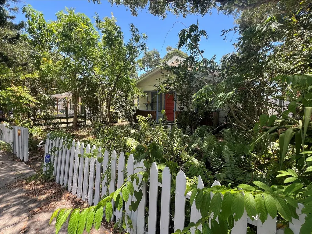 1208 34th Street Sarasota FL 34234