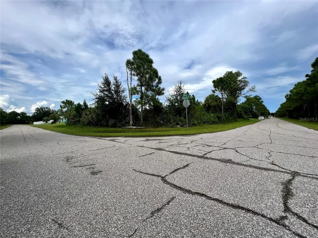 12068 Alumna Avenue Port Charlotte FL 33981