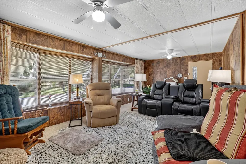 3586 Lazy Lake Drive N Lakeland FL 33801