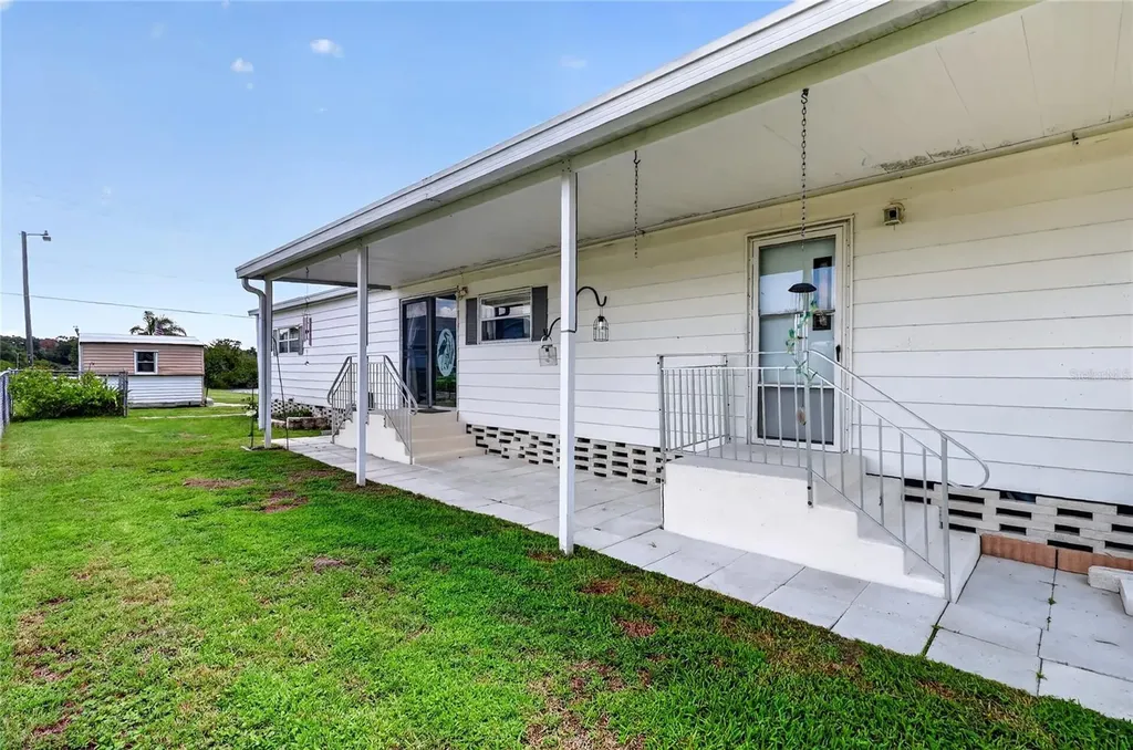 3586 Lazy Lake Drive N Lakeland FL 33801