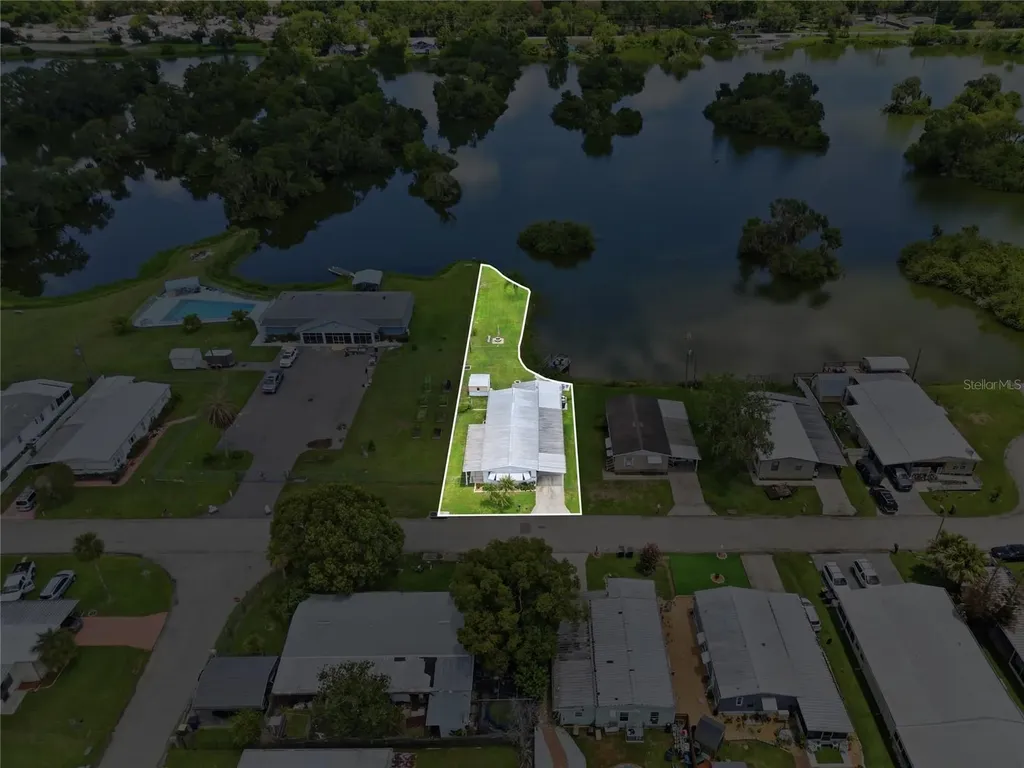 3586 Lazy Lake Drive N Lakeland FL 33801