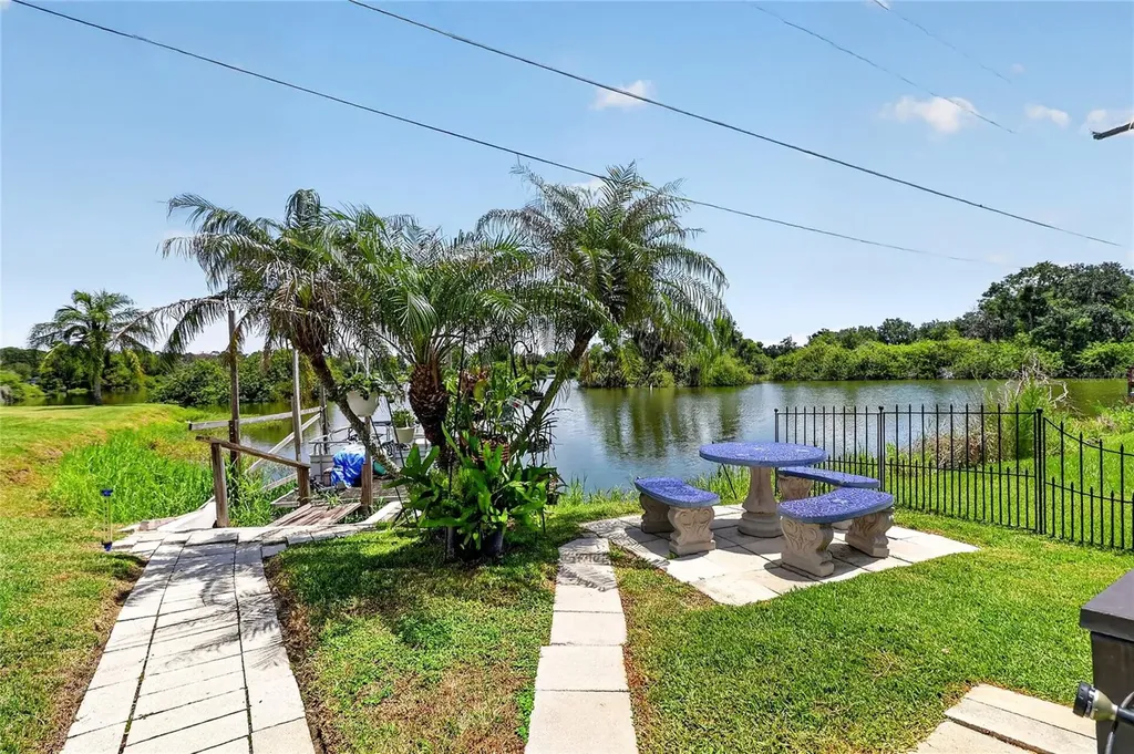 3586 Lazy Lake Drive N Lakeland FL 33801