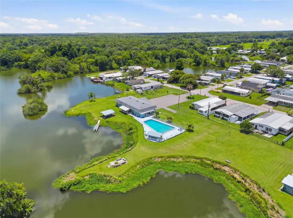 3586 Lazy Lake Drive N Lakeland FL 33801