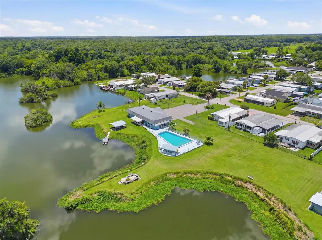 3586 Lazy Lake Drive N Lakeland FL 33801
