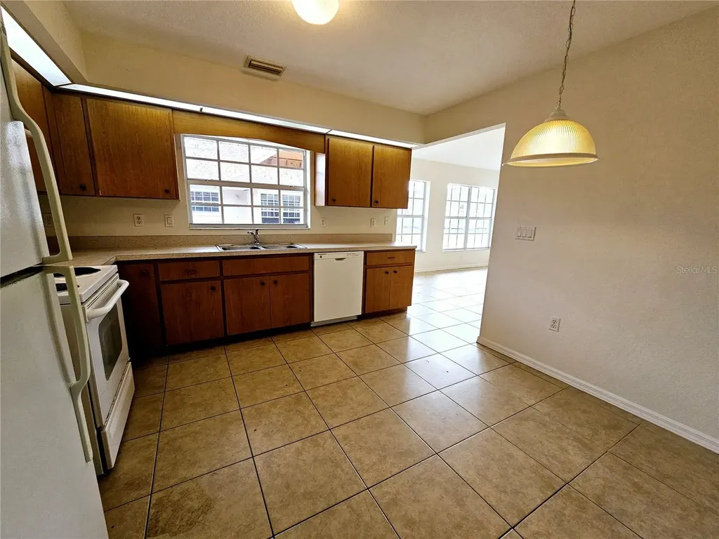 66 N Mccall Englewood FL 34223