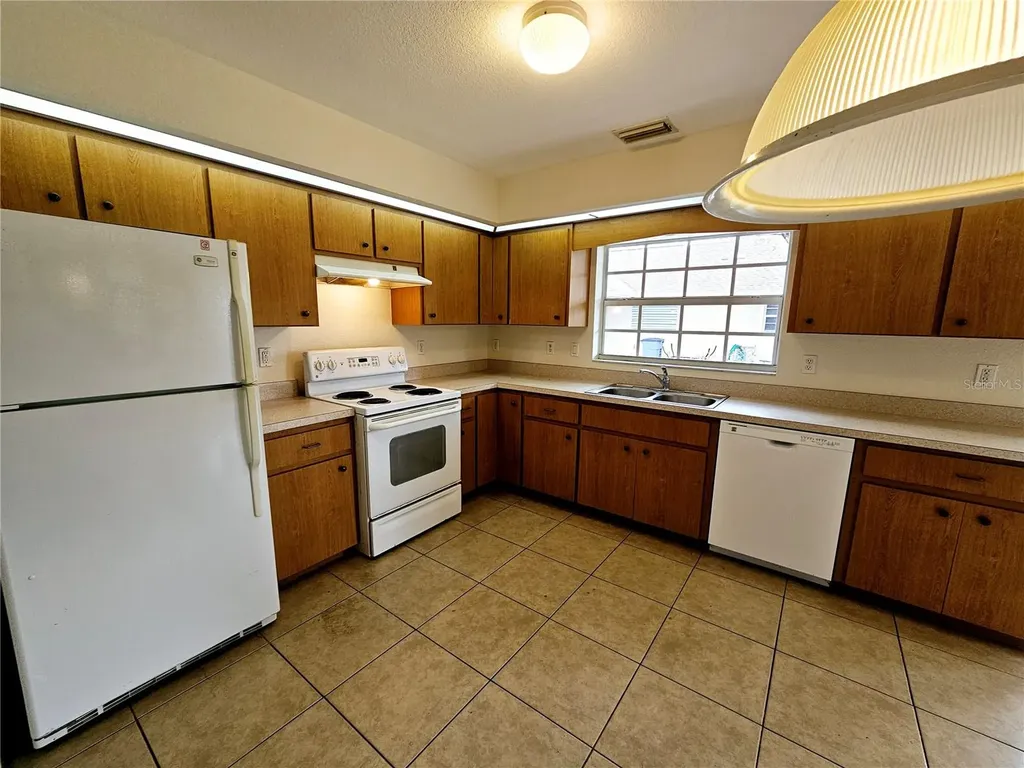 66 N Mccall Englewood FL 34223