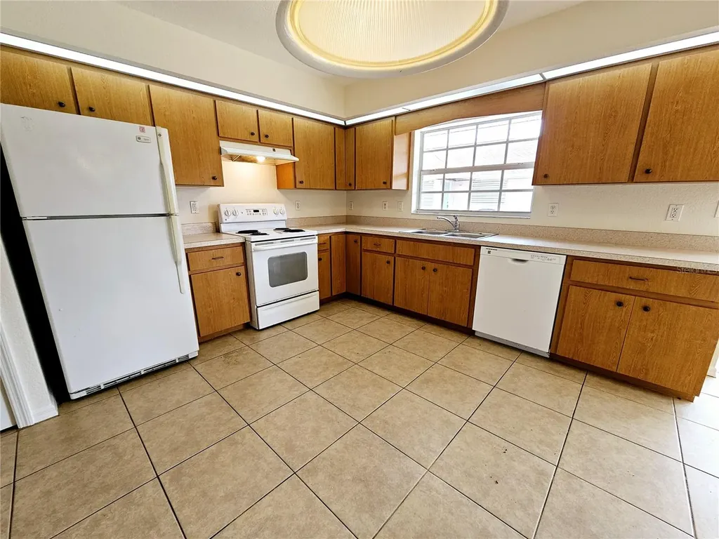 66 N Mccall Englewood FL 34223