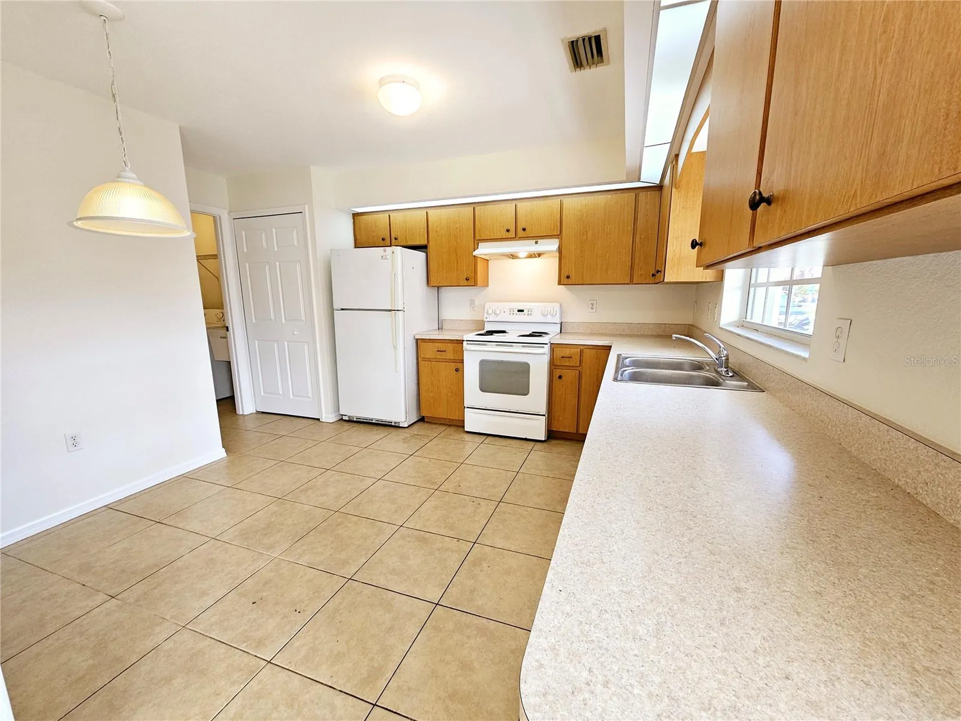 66 N Mccall Englewood FL 34223