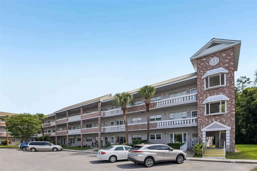 2460 Persian Drive Clearwater FL 33763