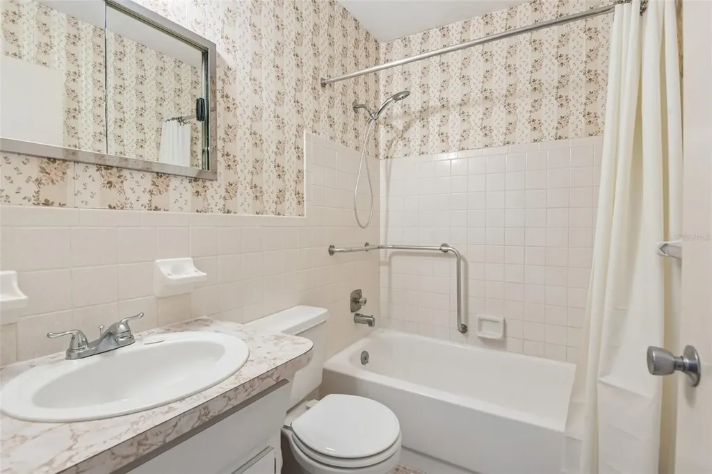 2460 Persian Drive Clearwater FL 33763