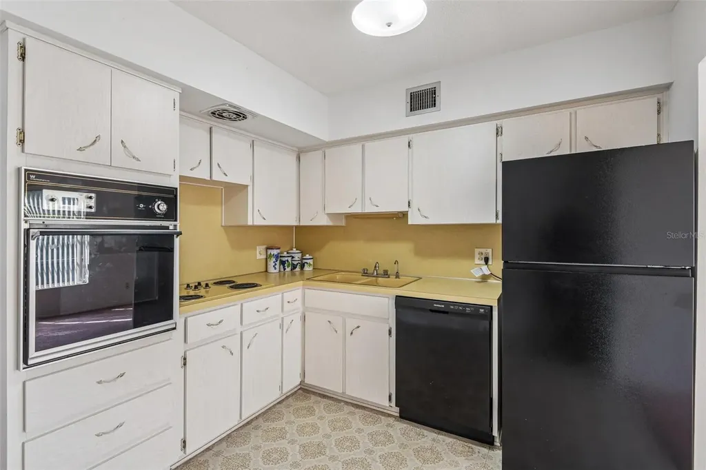 2460 Persian Drive Clearwater FL 33763
