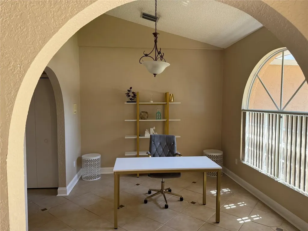 626 7th Avenue N Tierra Verde FL 33715