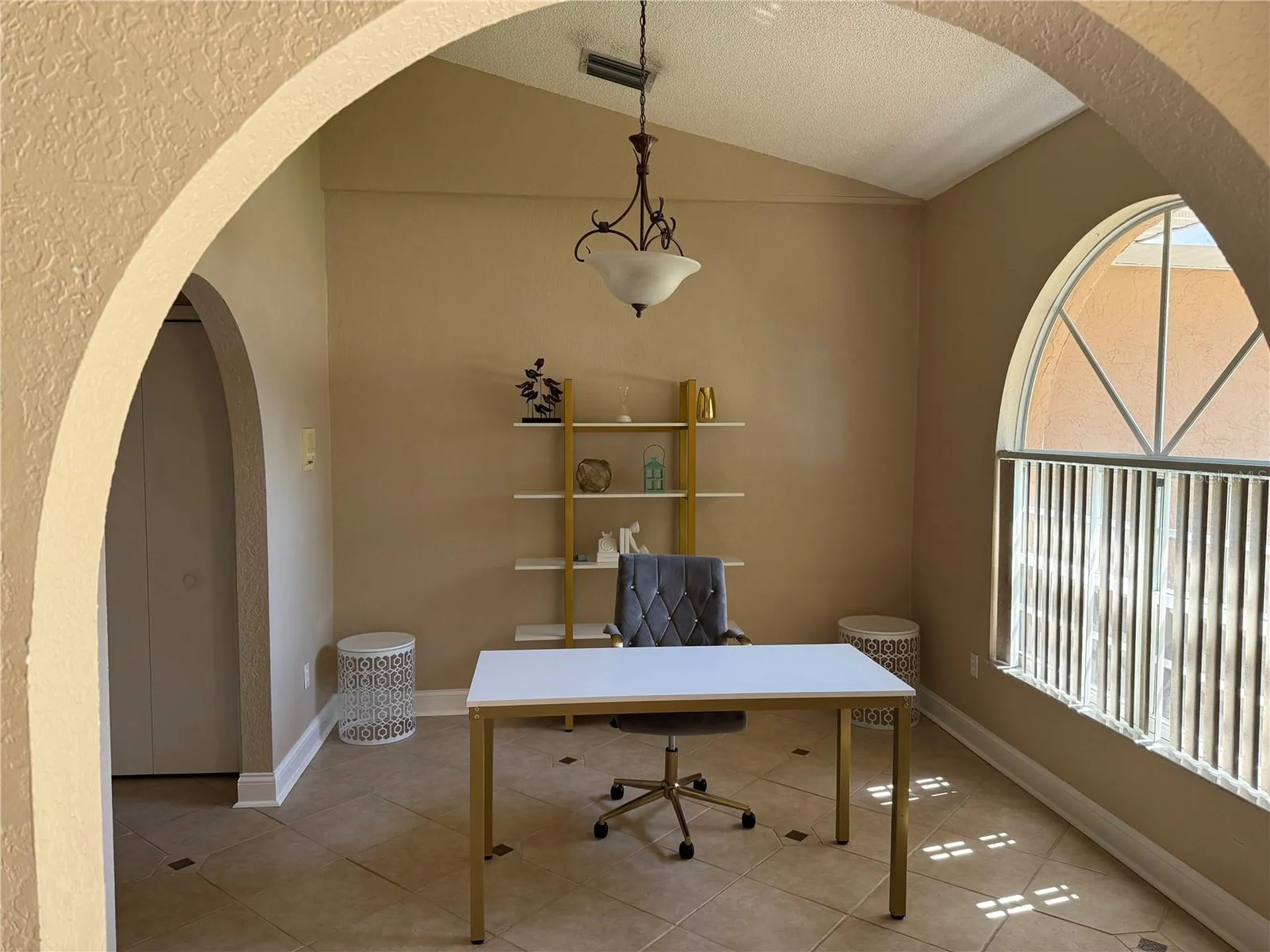 626 7th Avenue N Tierra Verde FL 33715