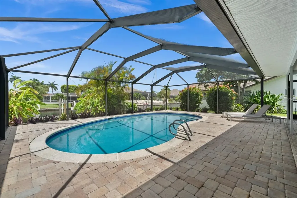 5122 SW 3rd Avenue Cape Coral FL 33914