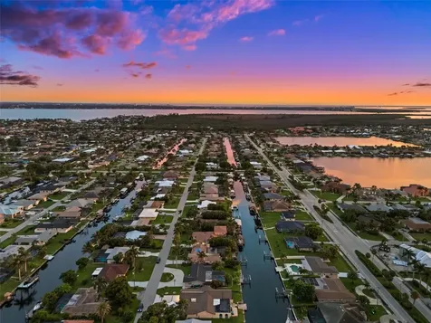 5122 SW 3rd Avenue Cape Coral FL 33914