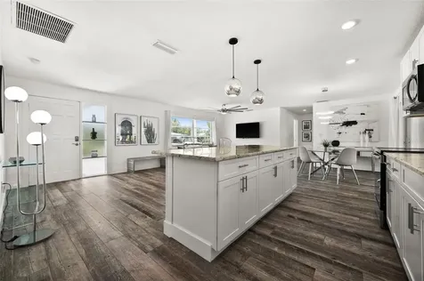 5122 SW 3rd Avenue Cape Coral FL 33914