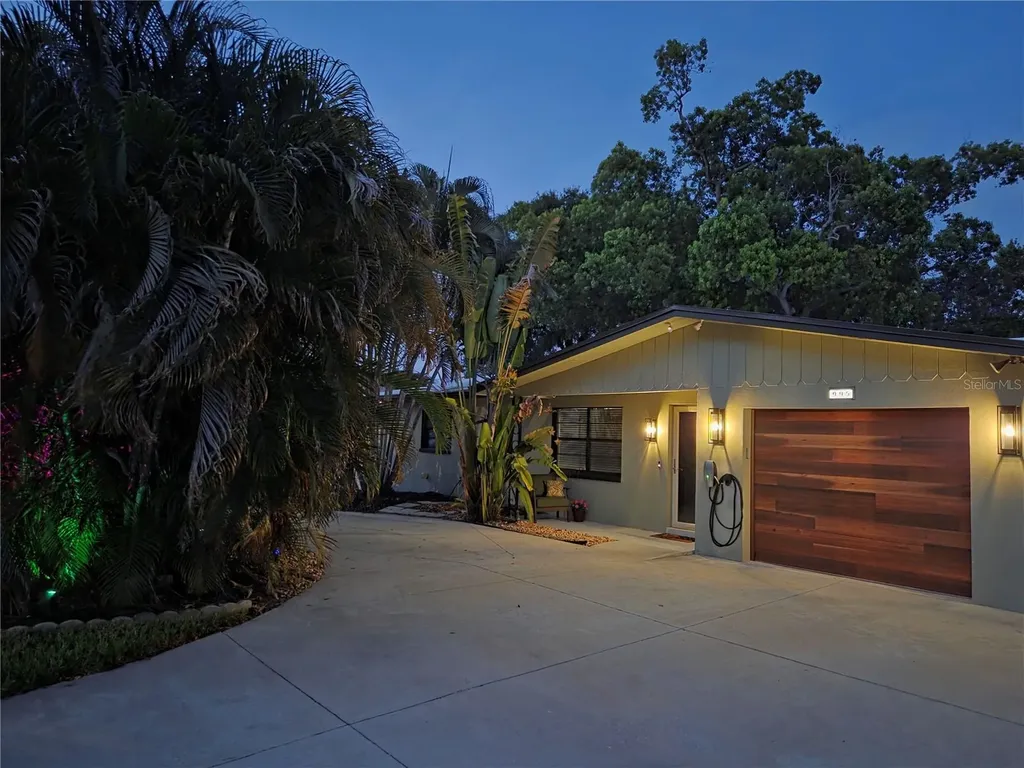 995 Emerson Drive Dunedin FL 34698