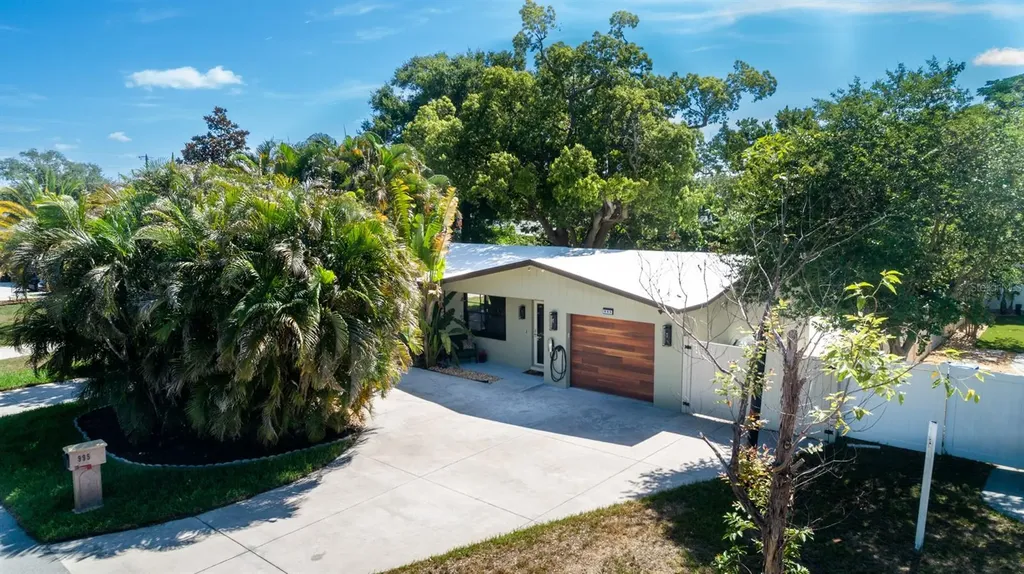 995 Emerson Drive Dunedin FL 34698