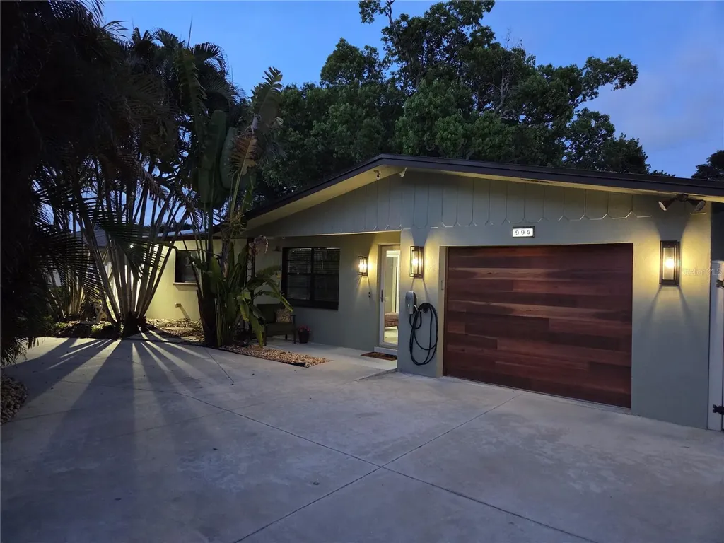 995 Emerson Drive Dunedin FL 34698