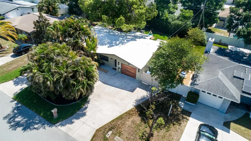995 Emerson Drive Dunedin FL 34698