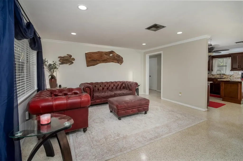 995 Emerson Drive Dunedin FL 34698