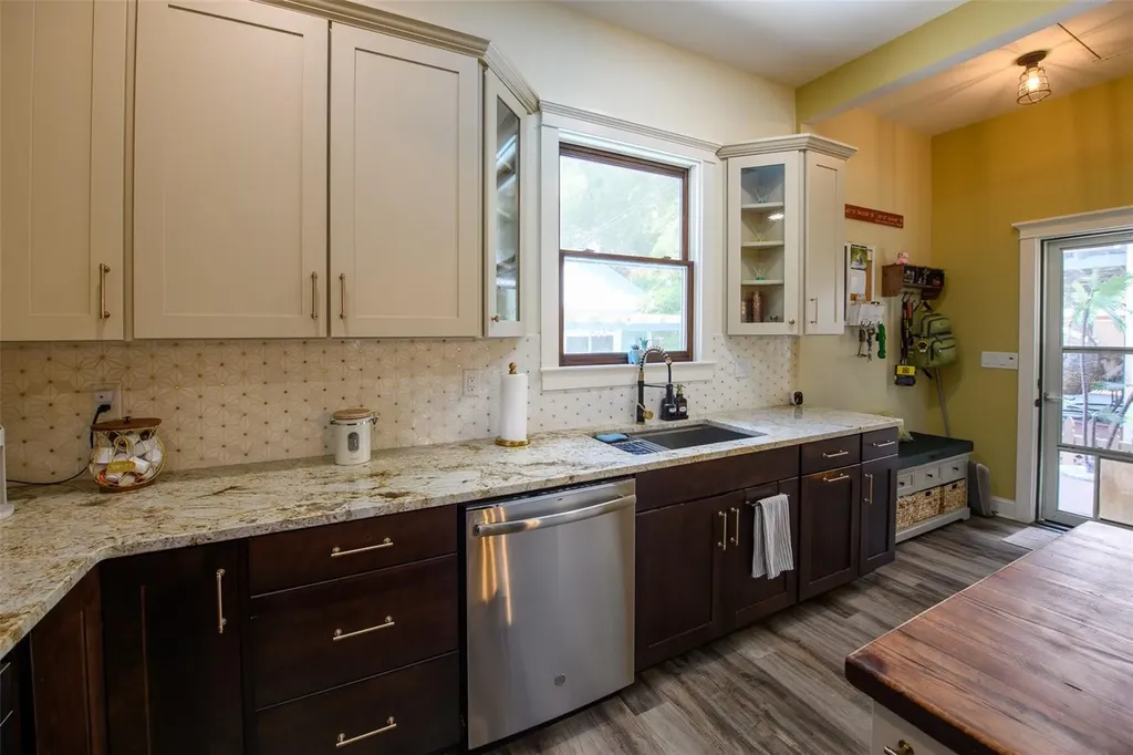 314 E Frances Avenue Tampa FL 33602