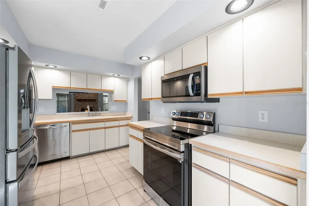 1767 SE 27th Loop Ocala FL 34471