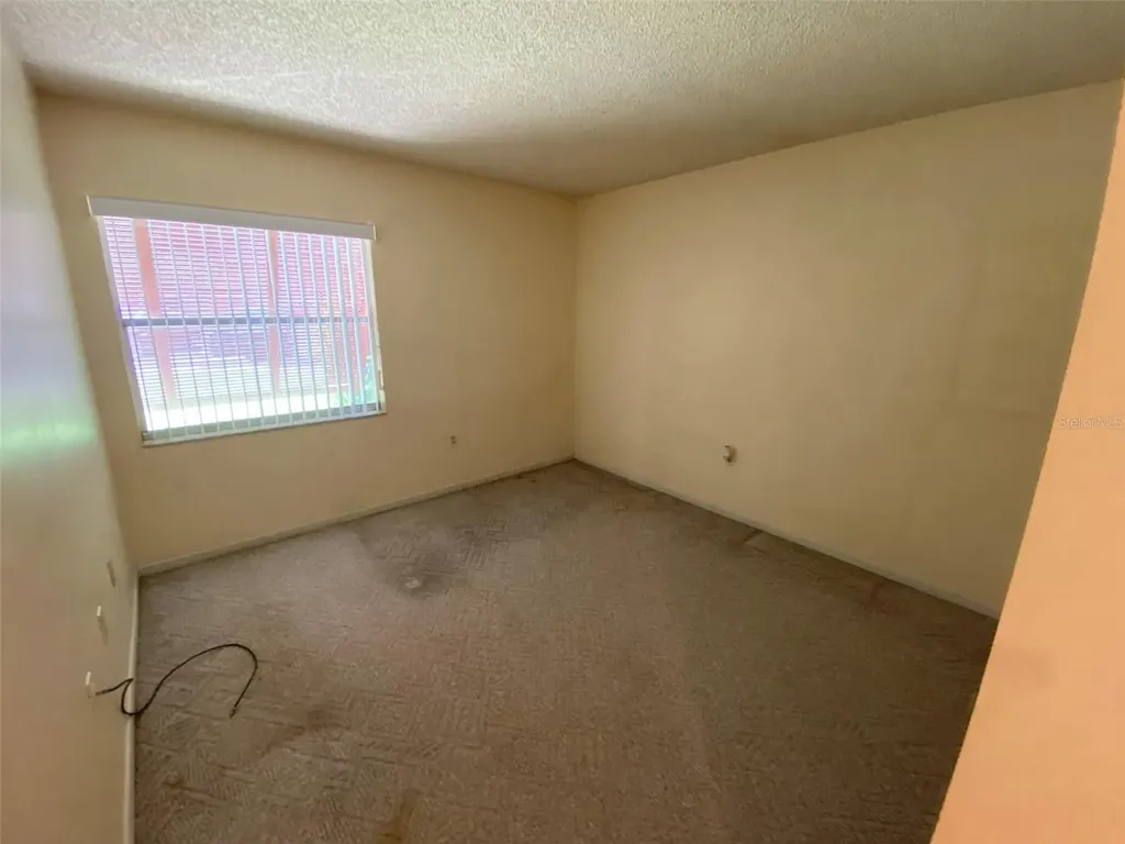 160 Live Oak Woods Court Deltona FL 32725