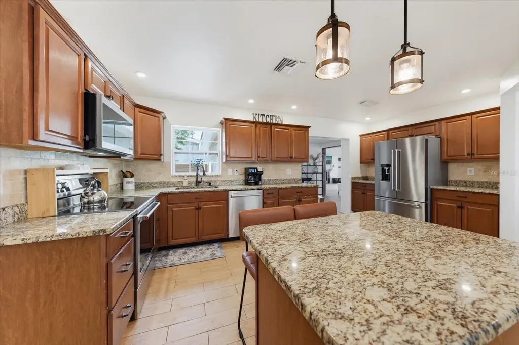 1333 Bayview Drive Clearwater FL 33756