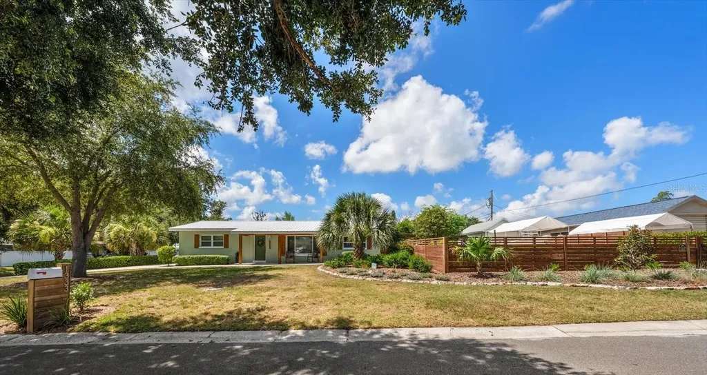 1333 Bayview Drive Clearwater FL 33756
