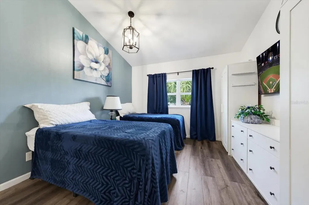 1333 Bayview Drive Clearwater FL 33756