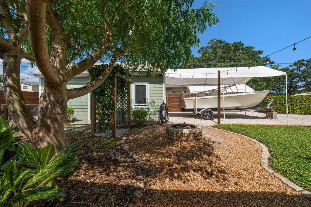 1333 Bayview Drive Clearwater FL 33756