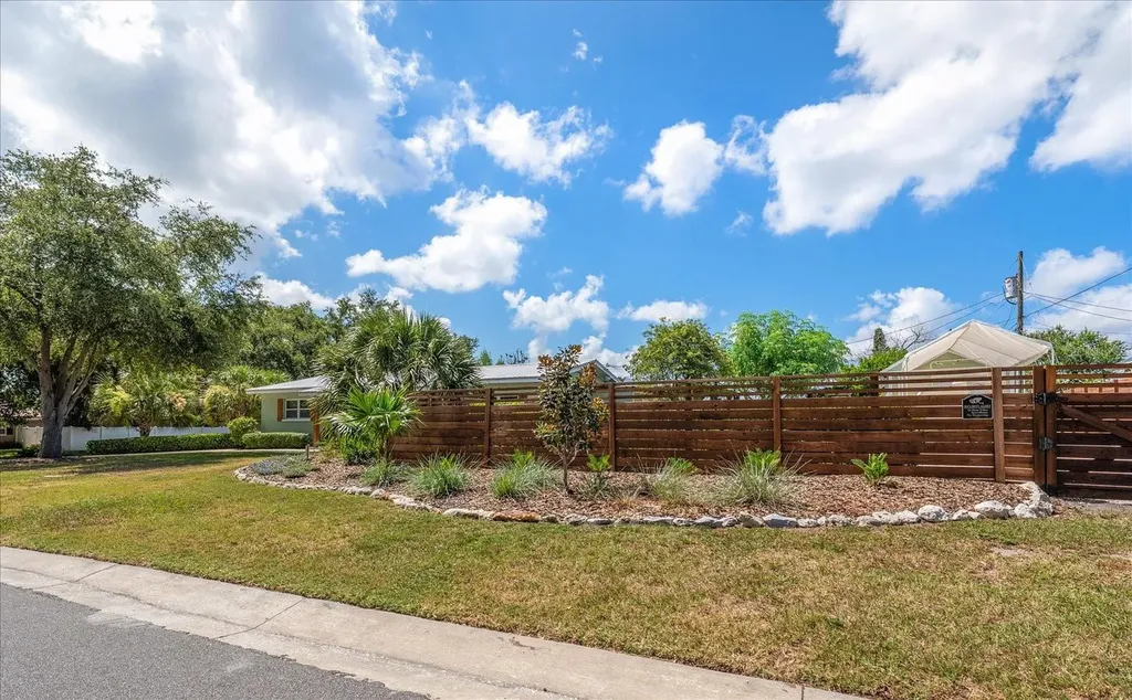1333 Bayview Drive Clearwater FL 33756
