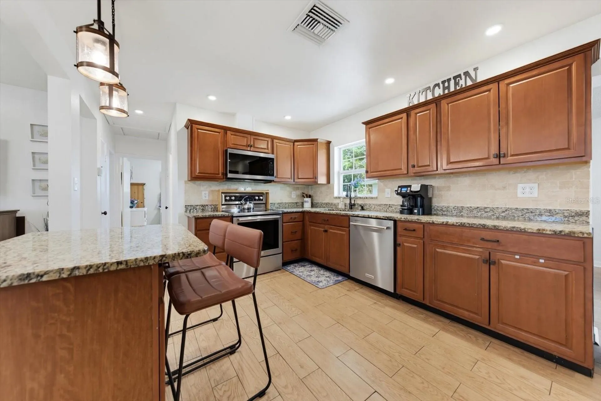 1333 Bayview Drive Clearwater FL 33756