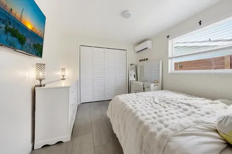 1333 Bayview Drive Clearwater FL 33756
