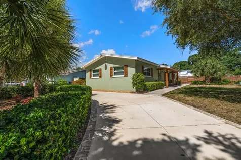 1333 Bayview Drive Clearwater FL 33756