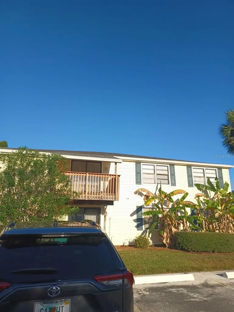 127 Camphor Circle Oldsmar FL 34677
