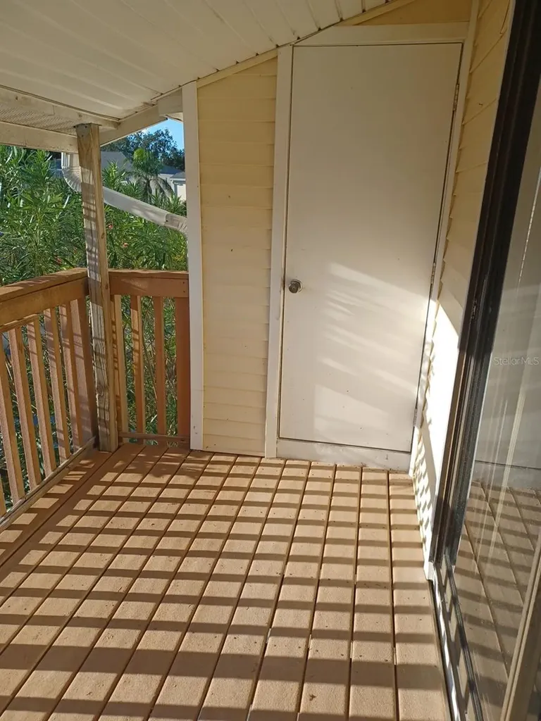 127 Camphor Circle Oldsmar FL 34677