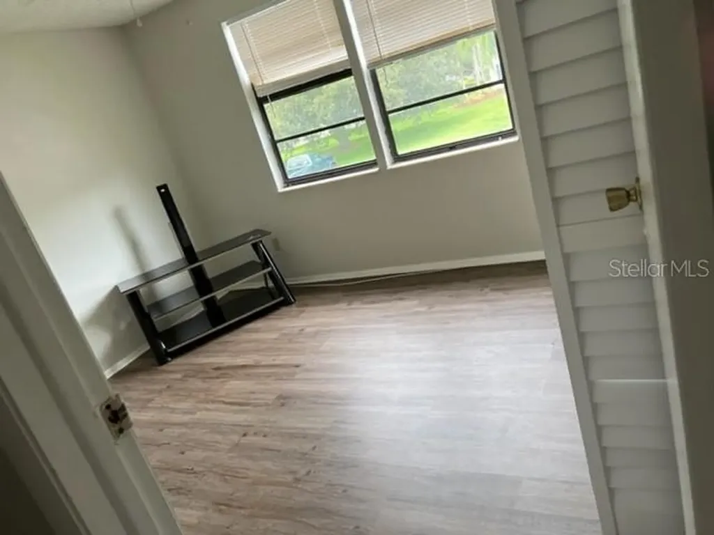 127 Camphor Circle Oldsmar FL 34677