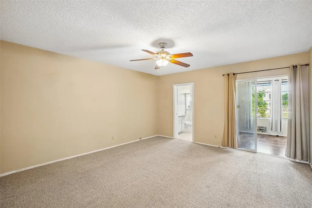 2402 Ecuadorian Way Clearwater FL 33763