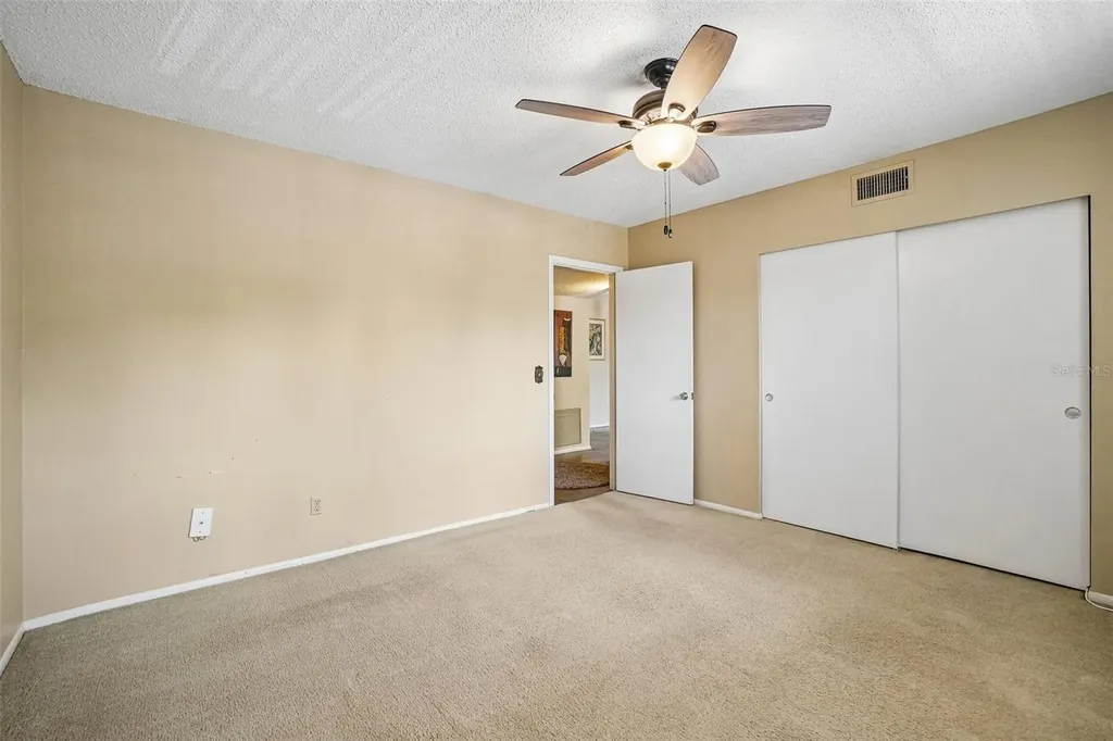 2402 Ecuadorian Way Clearwater FL 33763