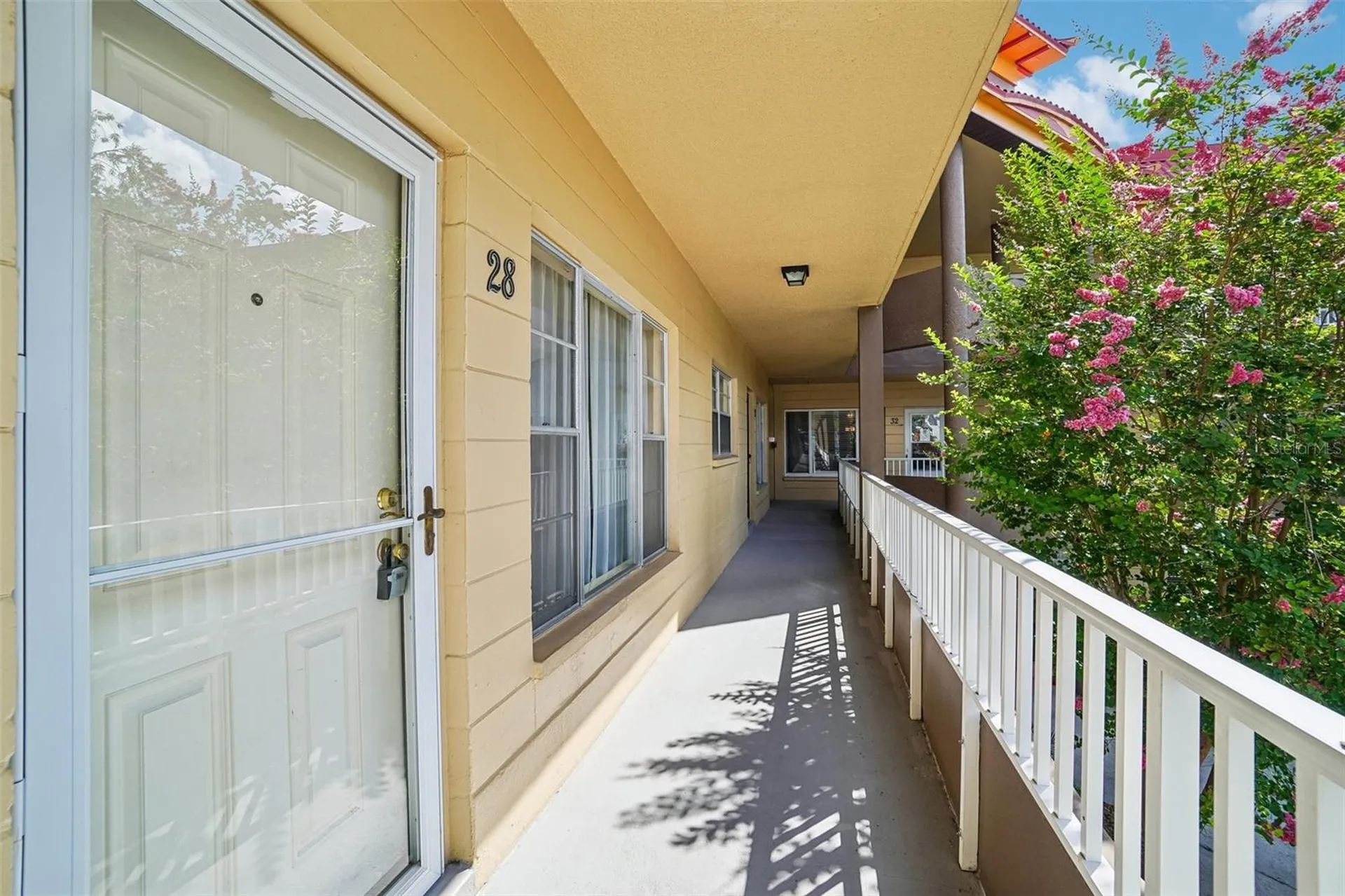 2402 Ecuadorian Way Clearwater FL 33763