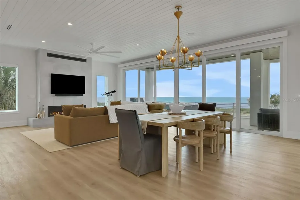 2214 N Central Avenue Flagler Beach FL 32136