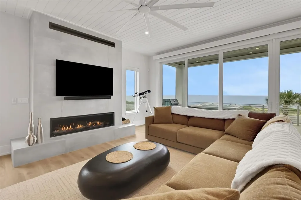 2214 N Central Avenue Flagler Beach FL 32136